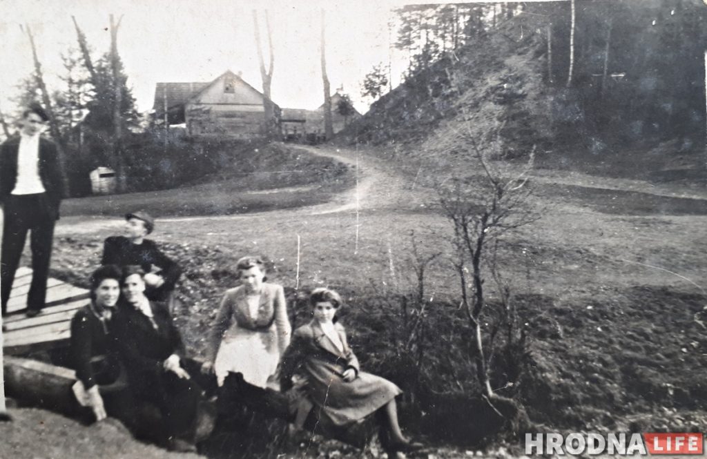 "Мы вошли в город со своими традициями". Житель Переселки провел экскурсию по своему району