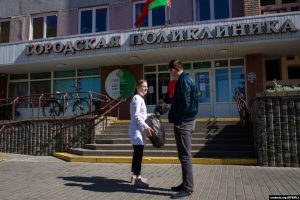 "Если врачи вымрут, кто нас будет лечить?" Как гродненцы спасают медиков во время пандемии