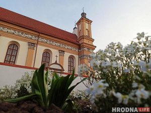 С нуля по старым фотографиям: в Гродно восстанавливают алтарь XVII века С нуля по старым фотографиям: в Гродно восстанавливают алтарь XVII века