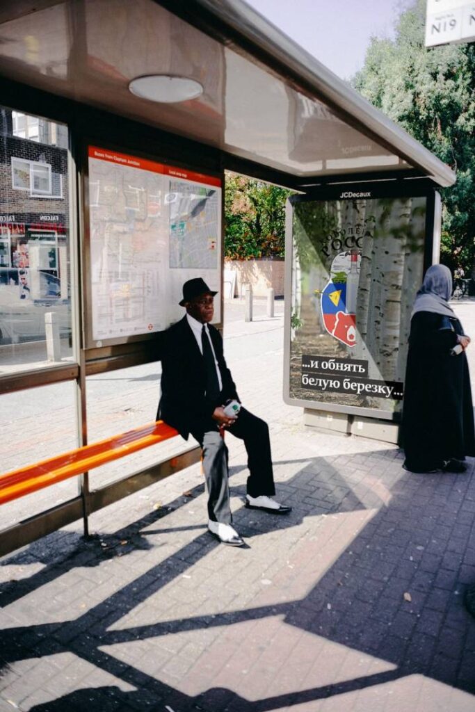 Студия Артемия Лебедева создала для Беларуси новый герб за 1300 евро - с котиком. Гродненские дизайнеры ответили "гербом России"