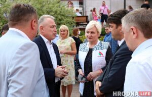 Белая Русь, БРСМ, пикет за Лукашенко, Светлана Варяница