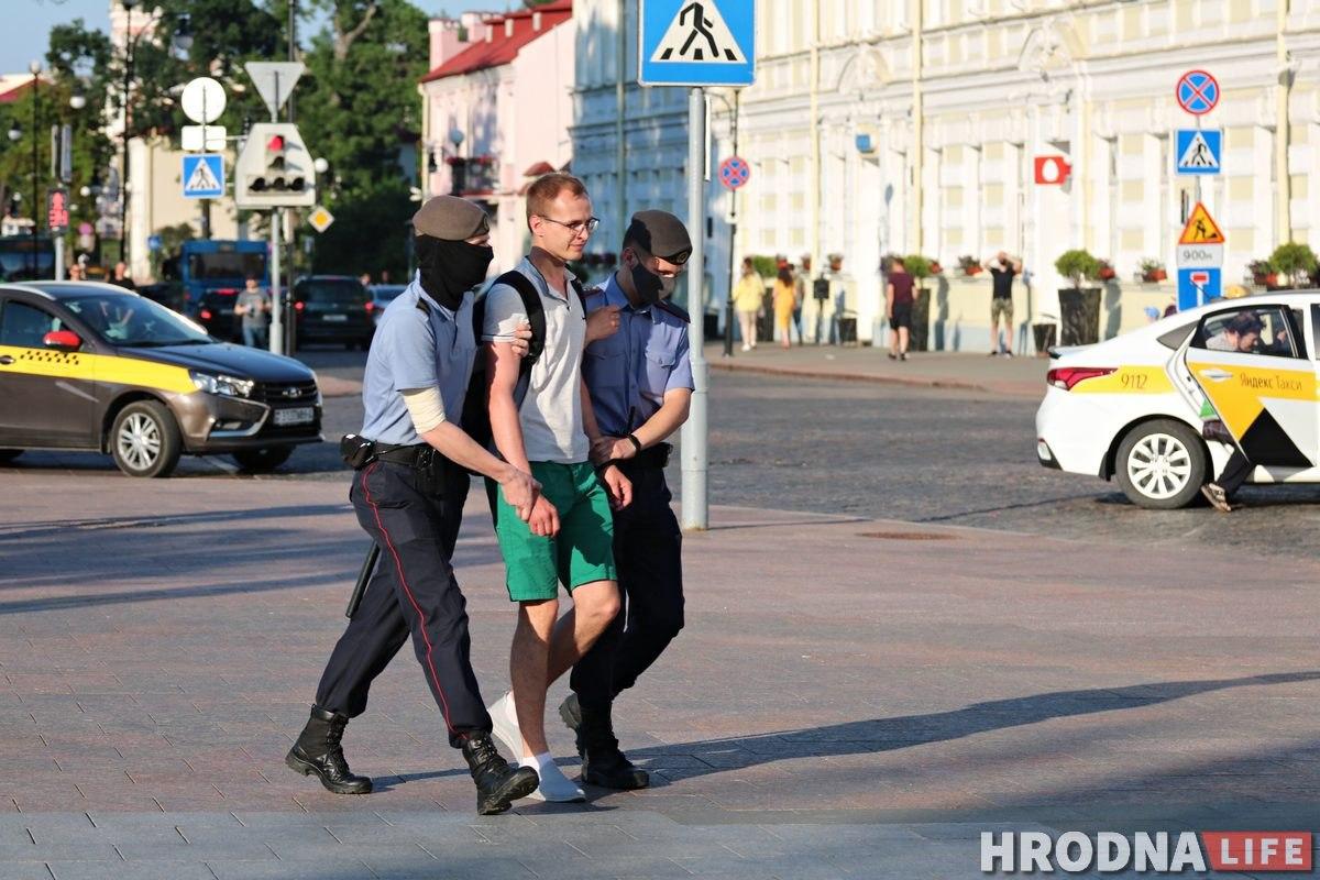 «Ганарымся іх учынкамі». Родныя і сябры пра затрыманых падчас акцыі салідарнасці гродзенцаў