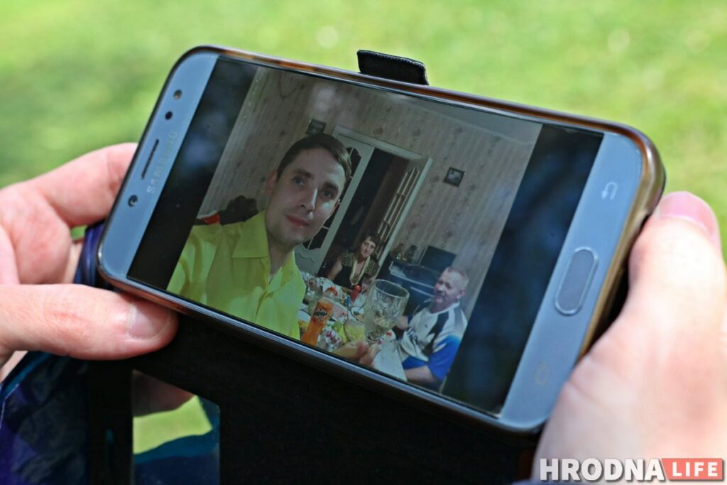 «Бацьку да апошняга не казалі, што мама памерла». Гродзенец распавёў, як яго сям'я сутыкнулася з COVID-19