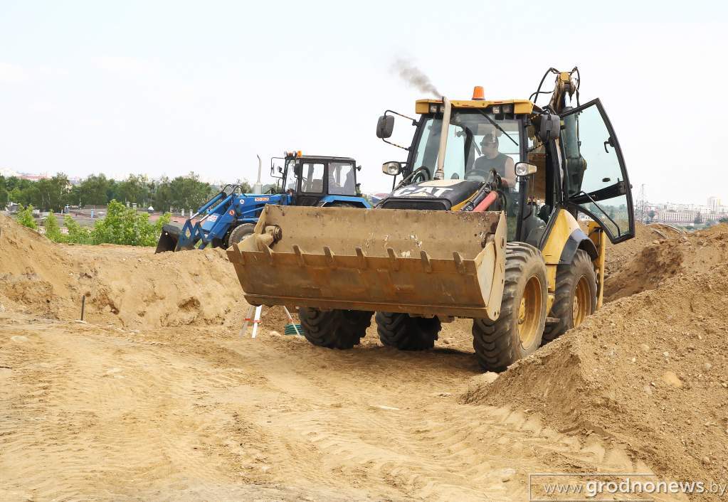 Чакалі з 1985-га года. У Гродзенскім аўтапарку пачынаецца рэканструкцыя