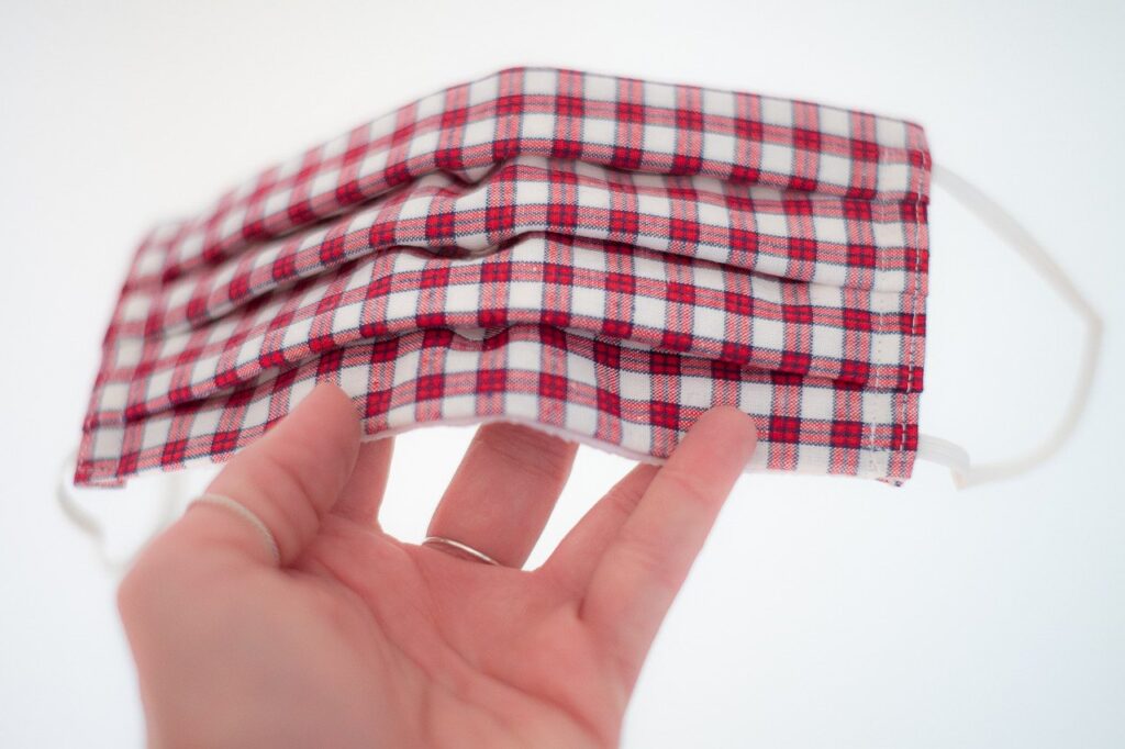 Почти 60 тысяч белорусов заразились COVID-19. 250 экспресс-тестов в Гродно провели детям