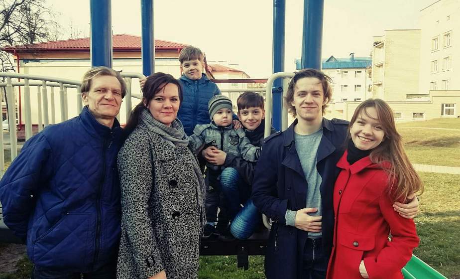 "Сохранение безопасности и стабильности". Спортсмены, управленец и многодетная мать опять высказались о выборах-2020 в госпрессе