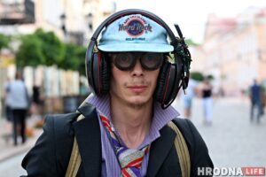 «С детства мечтал переплюнуть Юдашкина». Как гродненец одевается из папиного шкафа «С детства мечтал переплюнуть Юдашкина». Как гродненец одевается из папиного шкафа