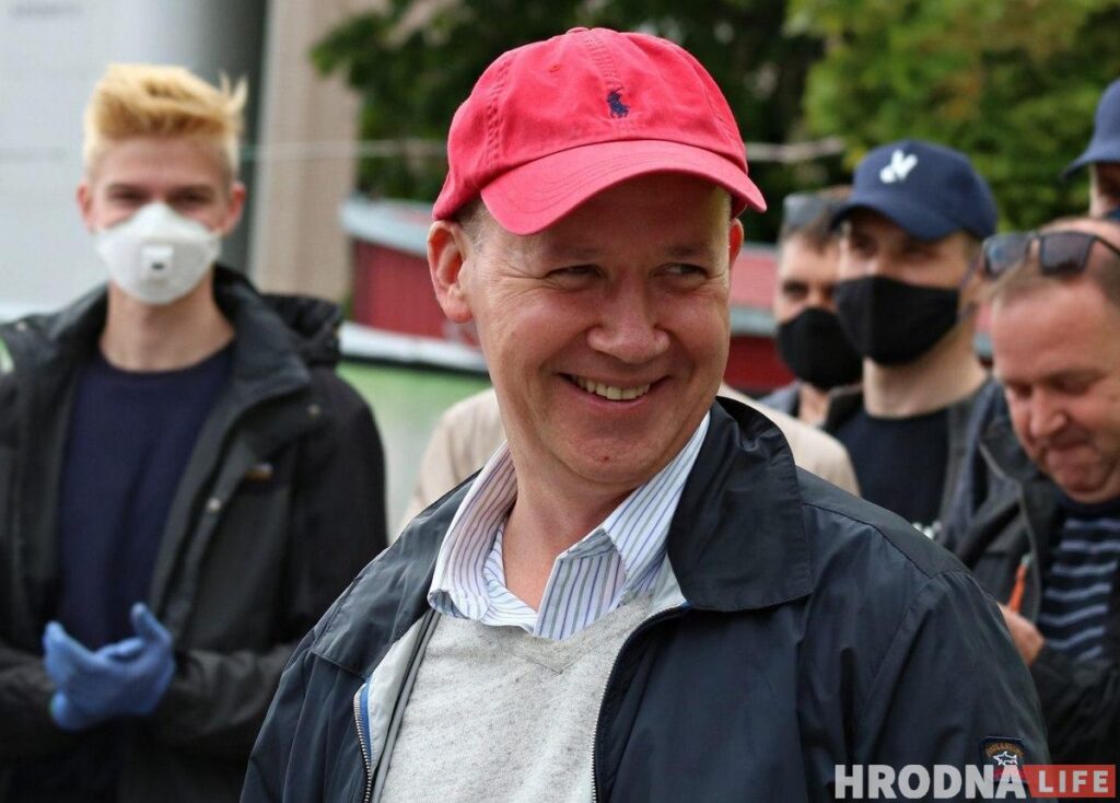 Валерий Цепкало покинул Беларусь, забрав детей. Вероника Цепкало: его планировали задержать