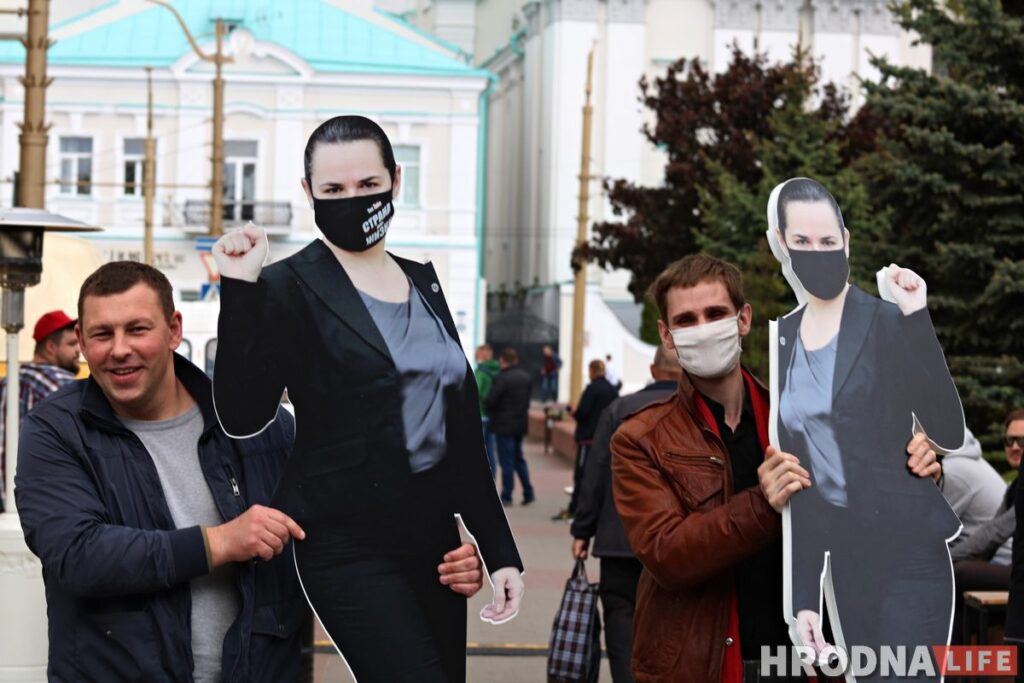 "Заклікаем людзей абараняць галасы любымі спосабамі". Аб'яднаны штаб - пра вулічныя акцыі, праграму і жаночую салідарнасць