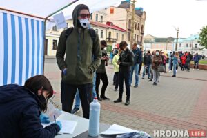 "Умри". Парень рассказал, что его травили, перепутав с милиционером с задержания Тихановского в Гродно