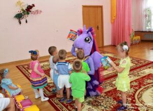 Гродненцев просят помочь детям-сиротам собраться в школу Гродненцев просят помочь детям-сиротам собраться в школу