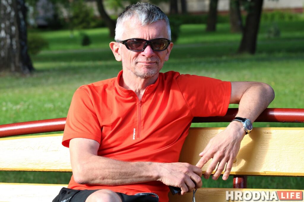 «Праверылі тэмпературу і дазволілі ехаць». Турыст-раварыст з Польшчы распавёў, чаму прыехаў у Гродн