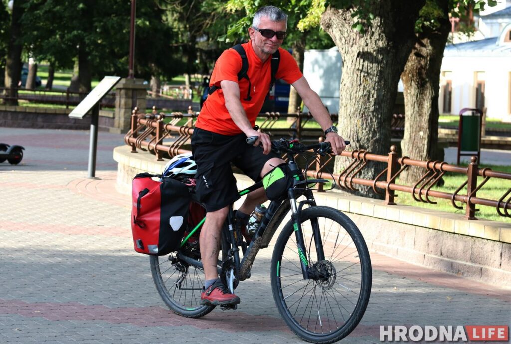 «Проверили температуру и разрешили ехать». Турист-велосипедист из Польши рассказал, почему приехал в Гродно «Проверили температуру и разрешили ехать». Турист-велосипедист из Польши рассказал, почему приехал в Гродно