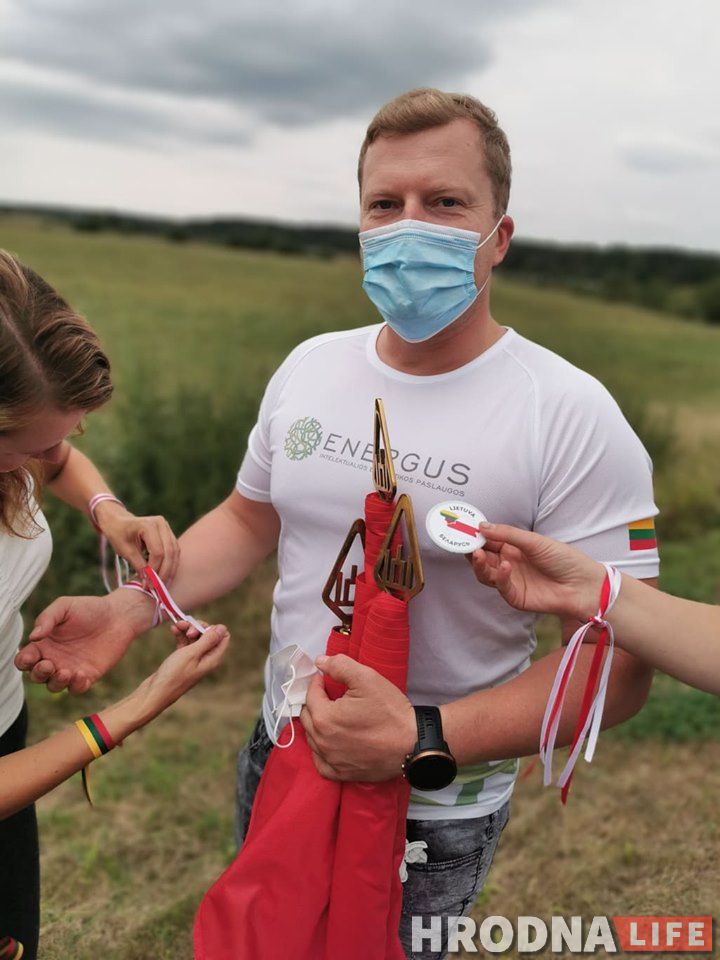 Жывы ланцуг у 50 000 чалавек злучыў Літву і Беларусь