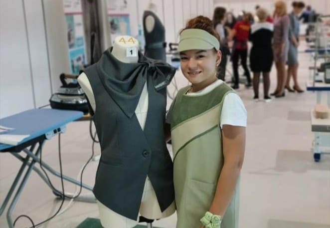 "Они не слышат, но не боятся мечтать". В день жестового языка сурдопереводчик рассказал о своих собеседниках