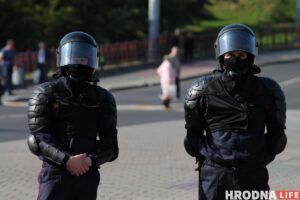 Наступили коленом на шею и душили. Как выглядели задержания в Гродно 20 сентября Наступили коленом на шею и душили. Как выглядели задержания в Гродно 20 сентября