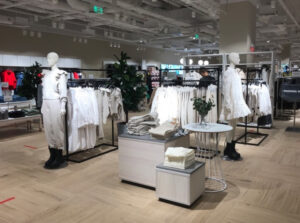 Не поедем в Польшу? В Гродно открывается первый H&M