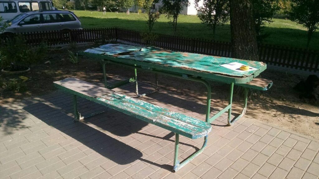 "Нечего бояться, мы же не злодеи". Как закончился спор за бело-красно-белый дворик в Гродно