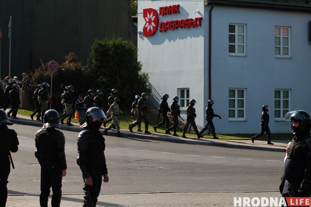 Лукашенко: жалобы на действия силовиков во время протестов рассмотрят к лету