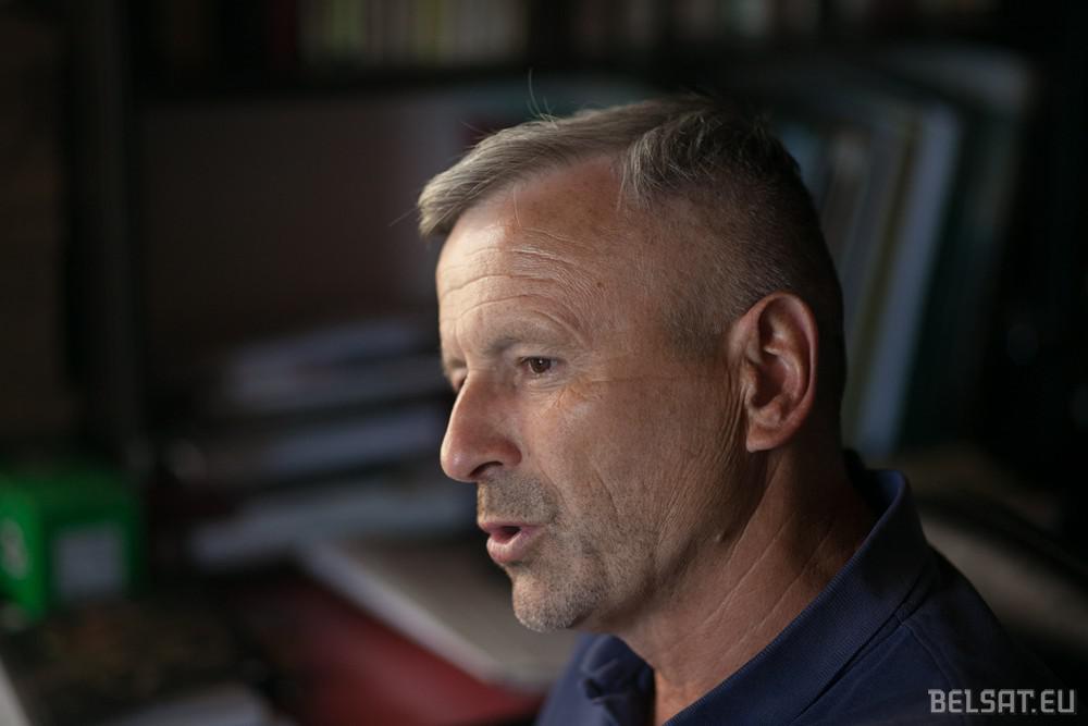 Алеся Кравцевича оставили в изоляторе. Как его поддержали ученые и люди культуры Алеся Кравцевича оставили в изоляторе. Как его поддержали ученые и люди культуры