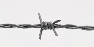 В Мостах прокололи шины в семи автомобилях сотрудников РУВД. Возбудили уголовное дело