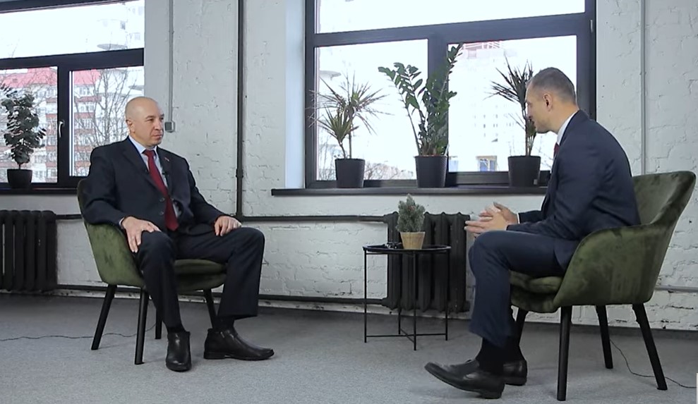 “Без насилия невозможно”. Юрий Караев рассказал в интервью о патриотизме, крещении и смысле жизни