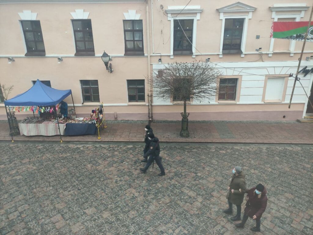Гродно 6 декабря: задержания журналистов, дружинники из милиции, одиночный пикет