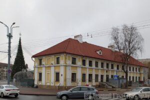 В Гродно объявили конкурс на новую скульптуру. Ее поставят на площади Тизенгауза