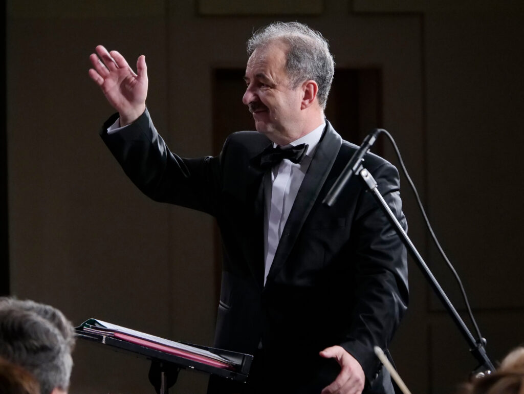 Готовы слушать классику даже в масках. Первый в 2021 году концерт гродненской капеллы прошел с аншлагом