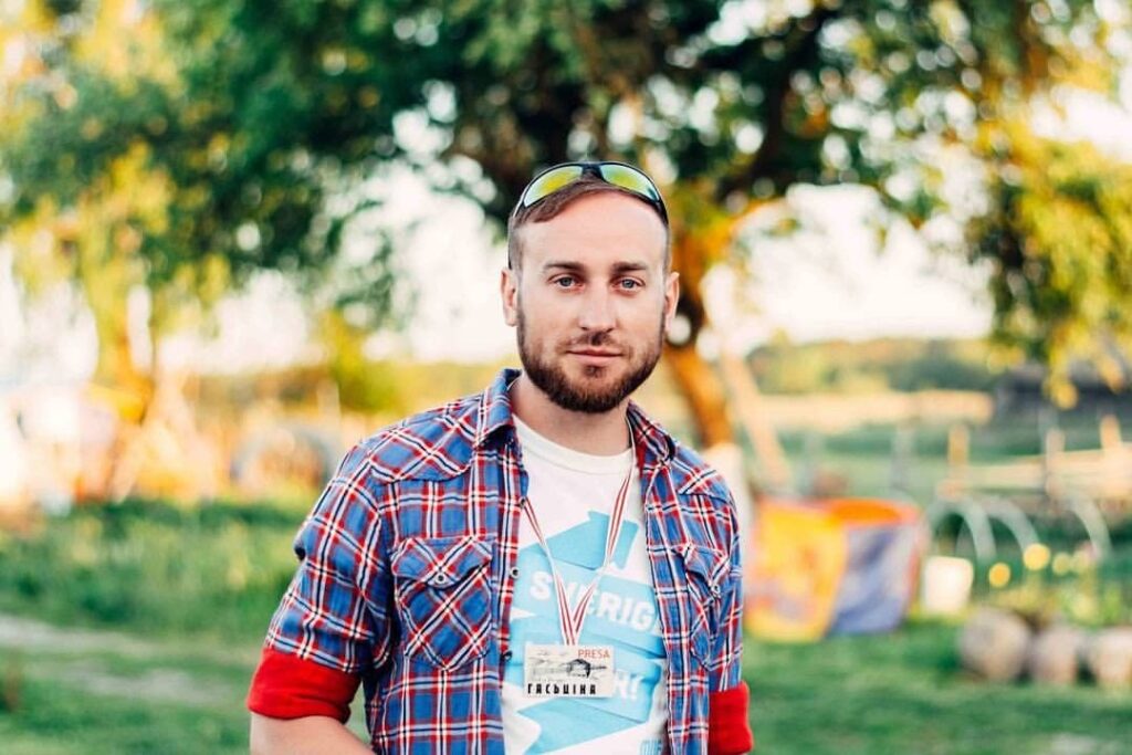 Журналиста Юрия Дешука отпустили из изолятора. Он остается подозреваемым Журналиста Юрия Дешука отпустили из изолятора. Он остается подозреваемым