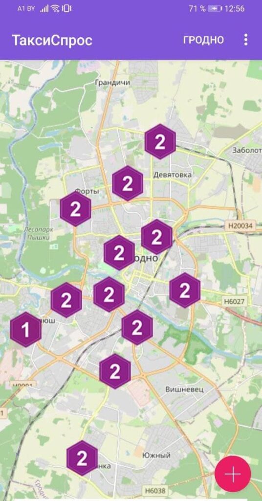 У Гародні зноў снег: гараджане штурхаюць таксі, цягнуць фуру, чакаюць камунальнікаў