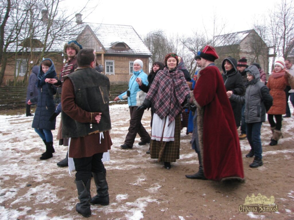 “Очередной разборки-сборки не переживет”. Под Гольшанами сносят старинные дома в агроусадьбе