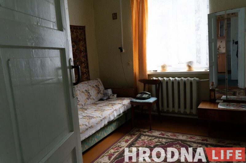 «Нет такого механизма, чтобы списать этот долг». Гродноводоканал судится с 89-летней бабушкой из-за недоплаты за ремонт трубы