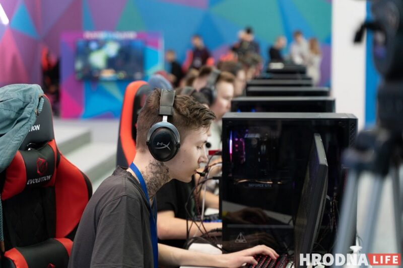 Гарри Поттер, драконы и роботы. Фестиваль Unicone & Game Expo Minsk 2021 в фотоистории от гродненских фотографов