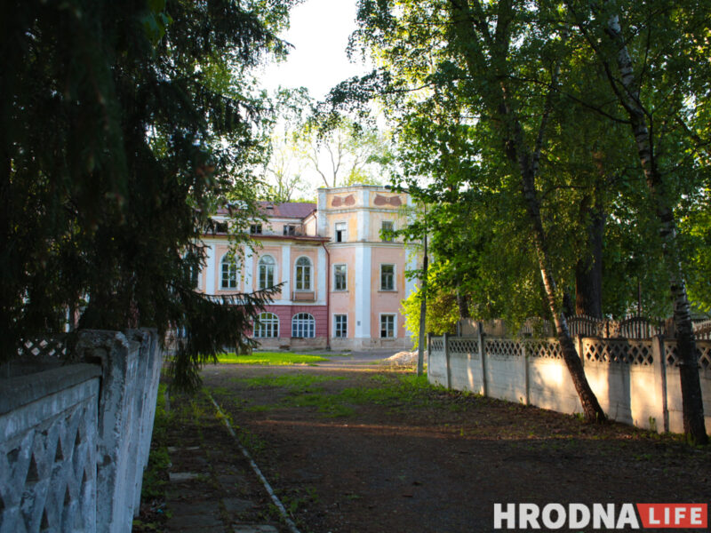 Аранжарэя, дыназаўры і амфітэатр. Што з'явіцца каля палаца Чацвярцінскіх у Гродне