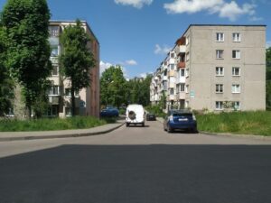 Милицейский микроавтобус увозит Алексея Шоту. Фото: очевидцы