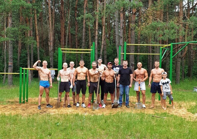 «Место для эффективных и качественных тренировок». В Гродно «друиды» своими силами создали спортивную площадку