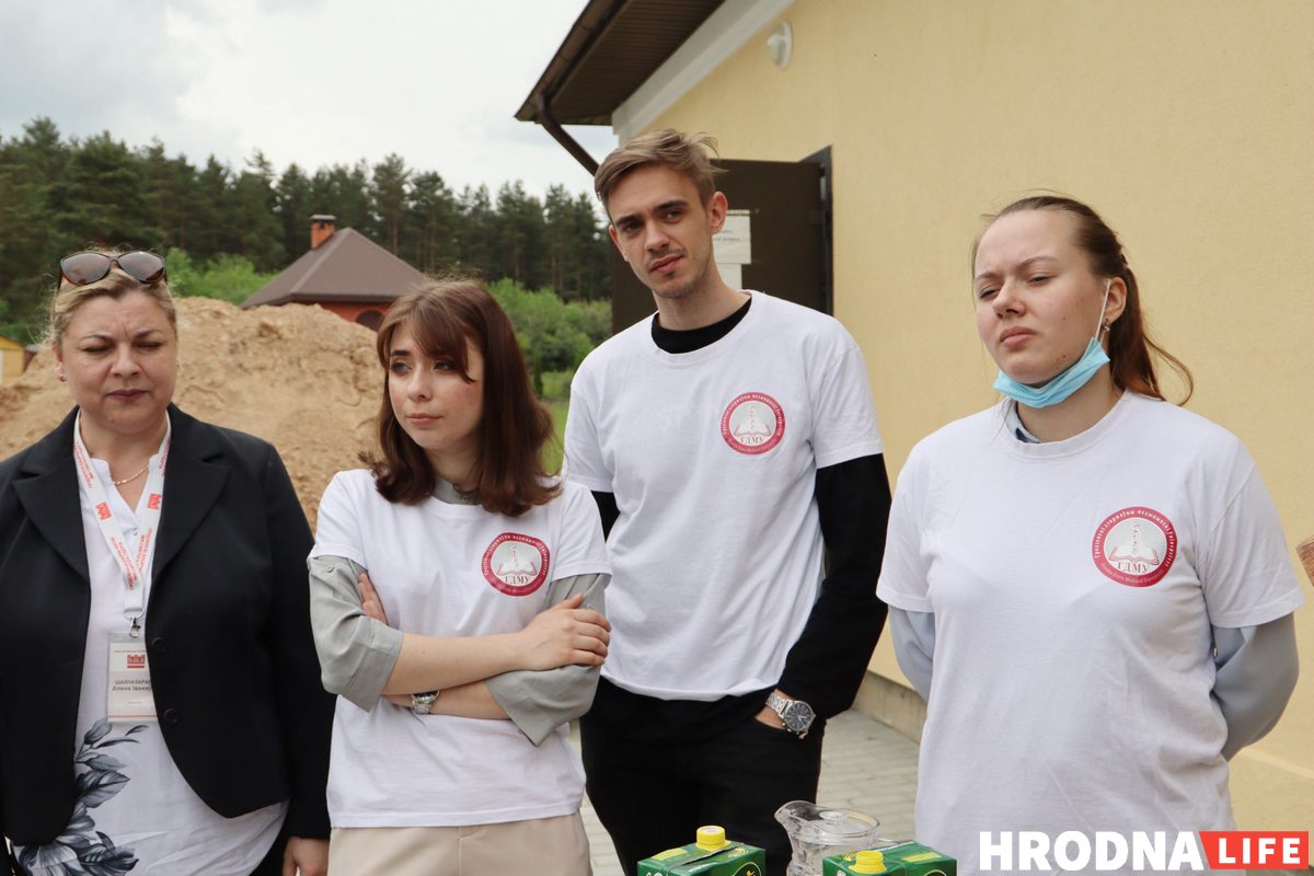 "Наступным будзе Папа Рымскі". Як працуе Гродзенскі дзіцячы хоспіс, за які перажывае Анджэліна Джалі