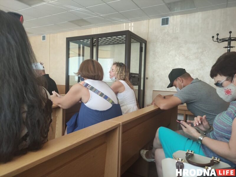 Активистка “ИнфоСпецНаз” Ольга Бондарева взыскала с политзаключенного 1000 рублей за моральные страдания