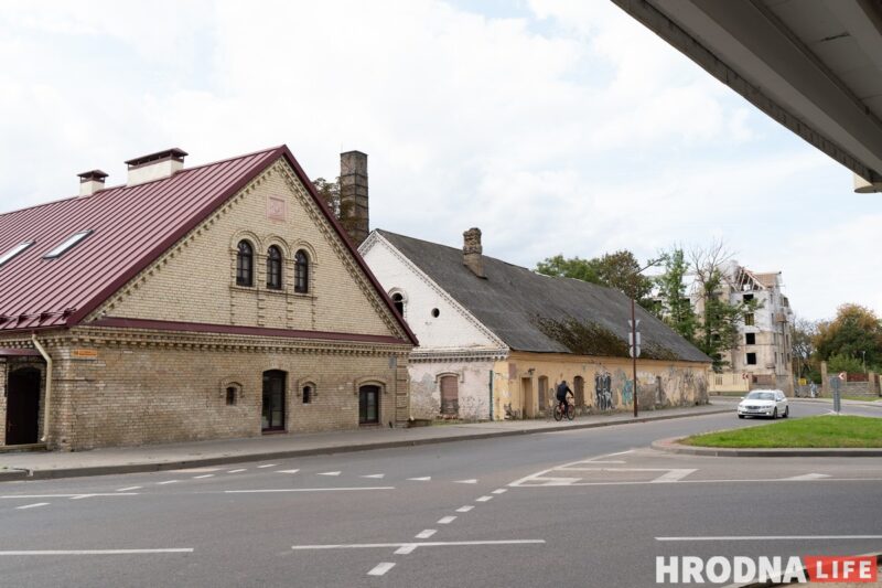 Бясцэнна і амаль бясплатна. 5 фактаў пра Станіславоўскую кафлярну Друцкіх-Любецкіх, якую не могуць прадаць нават са зніжкай