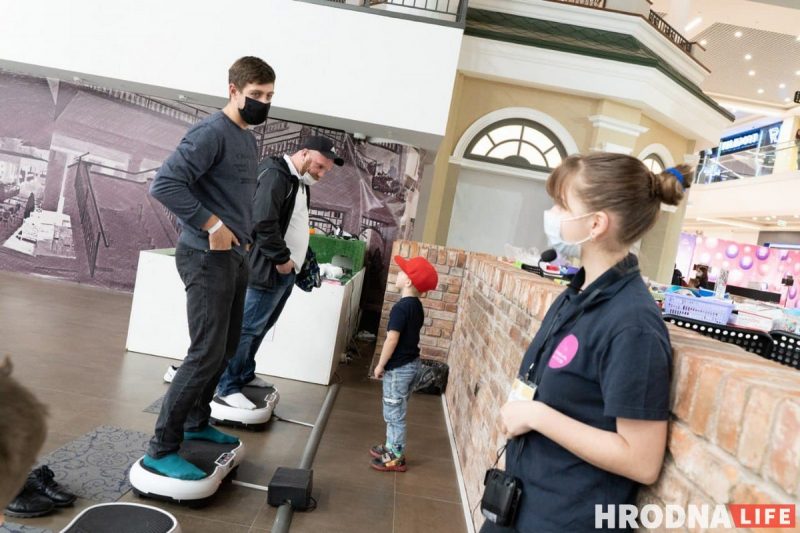 Семь роботов, которые облегчат жизнь. Выставка о том, что могут роботы, открылась в Гродно