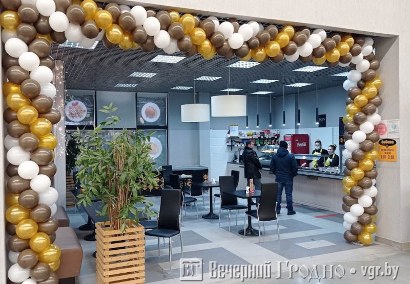 Восем устаноў адкрыліся, шэсць - закрыліся. Як змянілася колькасць кафэ і бараў у Гродне за паўгода