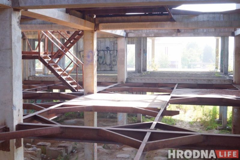 Из инопланетной базы - в склад для молока. Самый таинственный долгострой Гродно ждут перемены