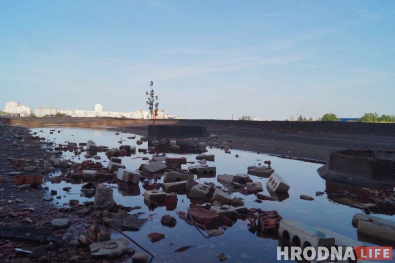 Из инопланетной базы - в склад для молока. Самый таинственный долгострой Гродно ждут перемены