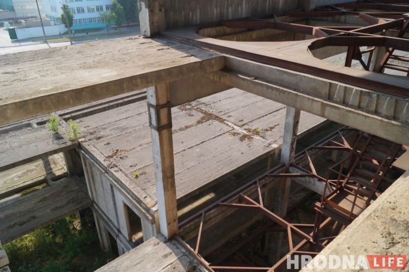 Из инопланетной базы - в склад для молока. Самый таинственный долгострой Гродно ждут перемены