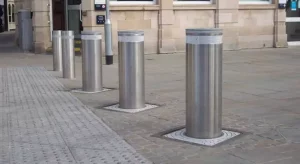 Вместо гранитных столбиков появятся болларды: как ограничат движение на Советской улице в Гродно