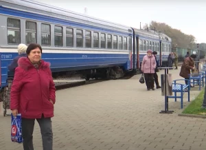 Пенсионеры сами посчитали пассажиропоток и хотят писать Лукашенко. Как дачники борются за отмененный под Гродно поезд (обновлено) поезд вокзал электричка