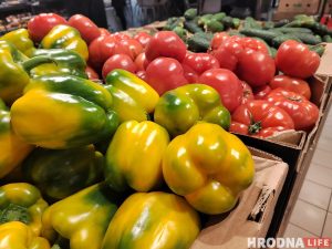 Ксендза из Новогрудка оштрафовали за репост 2016 года. На него донесли Продукты.