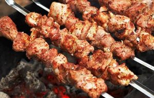 Готовим на мангале: 5 простых и вкусных рецептов на углях