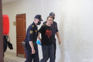 Агент, шпион, завербовали в 2017-м: что говорили о Денисе Ивашине пропагандисты в первый день суда